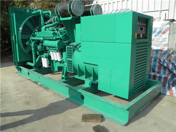 无极出租发电机 发电机组厂家：柴油发电机组的控制屏的作用是什么？