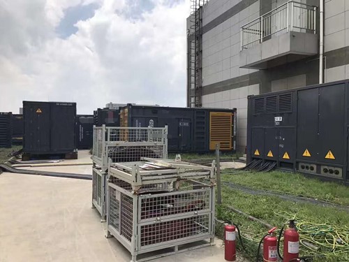 无极除了定期检查，还有哪些方法可以及时发现接触式转速表探头的磨损？